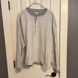 Carbon 2 Cobalt 100% cotton 5 button Henley style shirt in size Large.